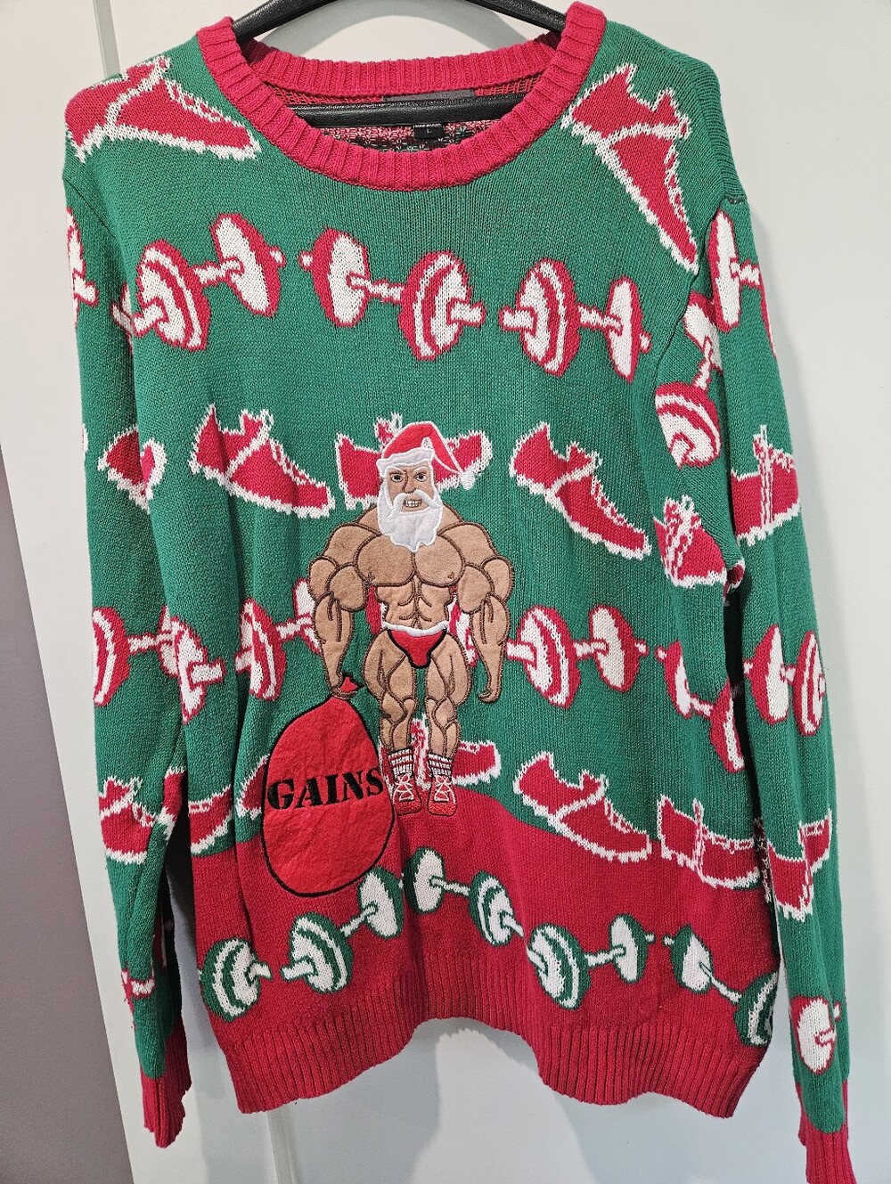 33 Degrees Gains Muscle Santa Ugly Christmas Sweater Large